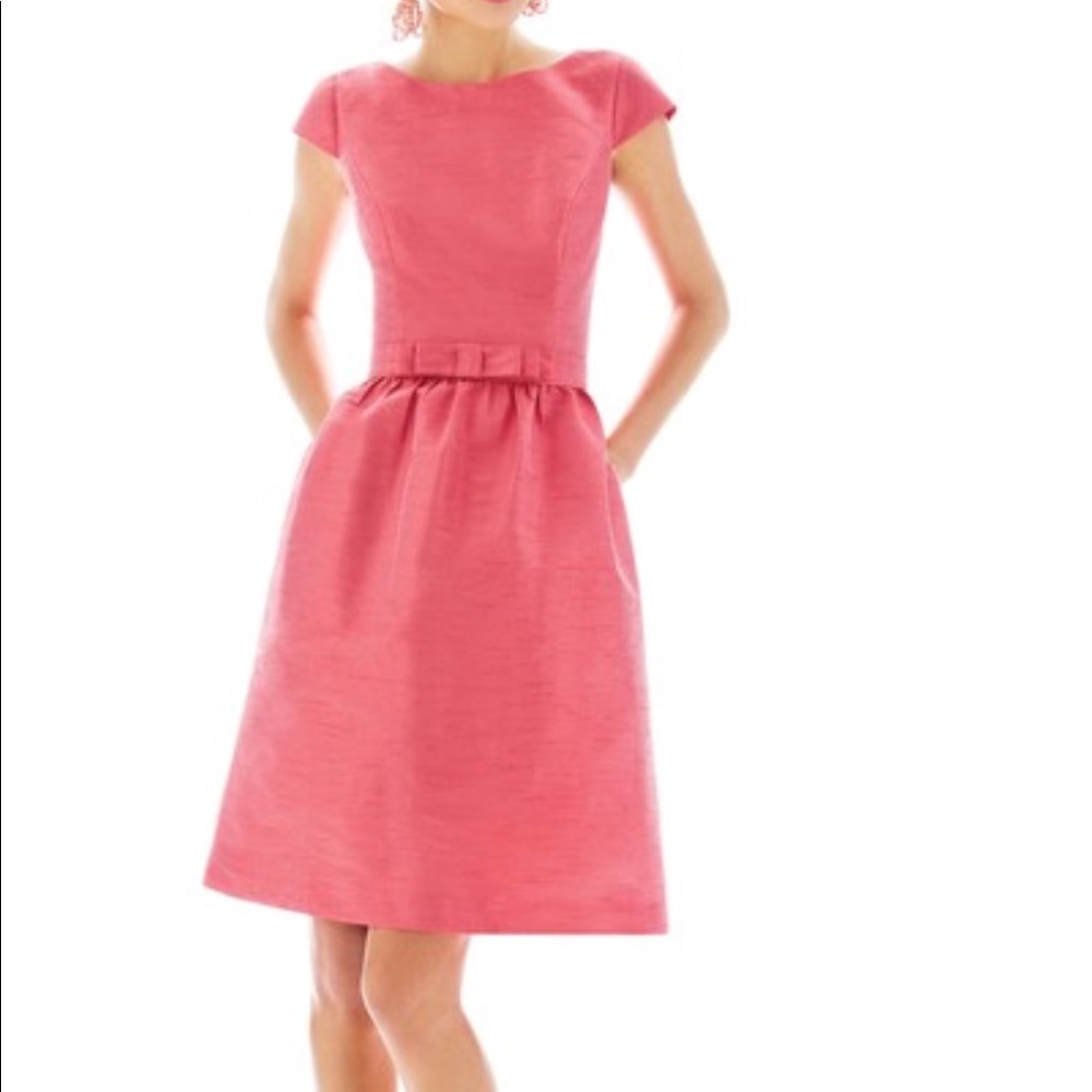 Alfred Sung Cocktail Dress, style D568, size 12.